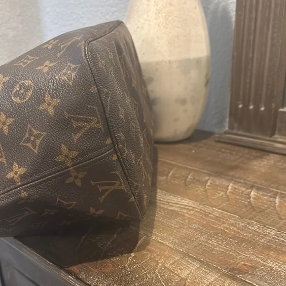 Louis Vuitton Neverfull GM - Picture 6 of 11